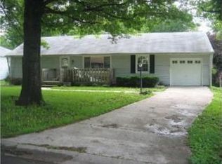 4621 NE 43rd Ter, Kansas City, MO 64117