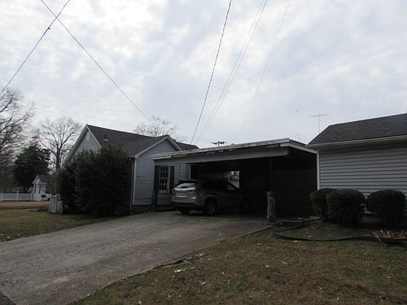 2nd image of 402 Tucker St