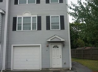 14 Watson St APT 11, Lowell, MA 01852