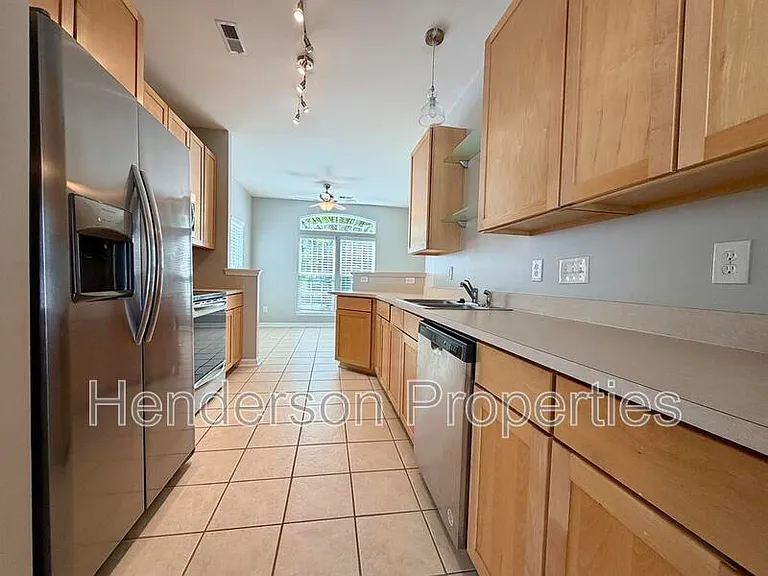 9552 Glenashley Dr — Photo 8