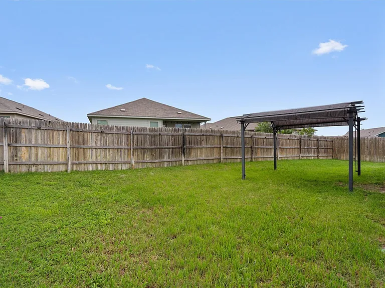 791 Circle Way — Photo 37