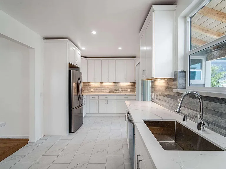 1305 Walnut St #1305 — Photo 13