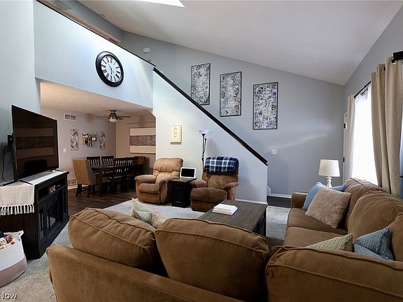 2nd image of 3389 Ivy Hill Cir Unit D