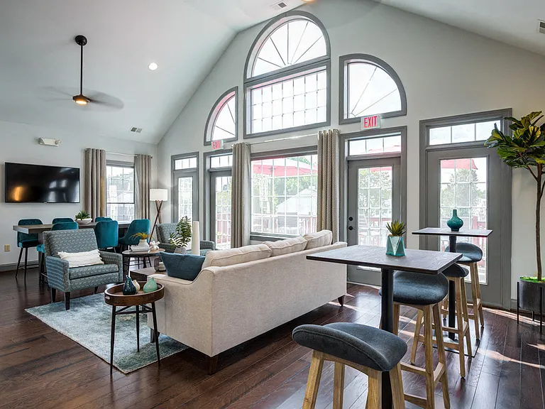 Ashmore Bridge Estates Apartment Homes — Photo 9