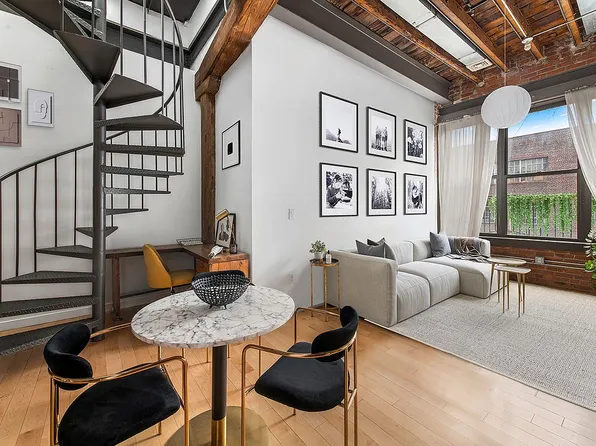 234 N 9th St APT 3D, Brooklyn, NY 11211