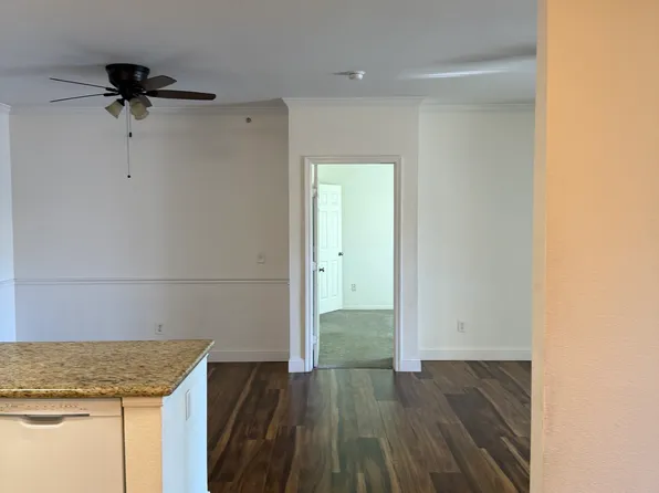 701 Gibson Dr APT 1123, Roseville, CA 95678