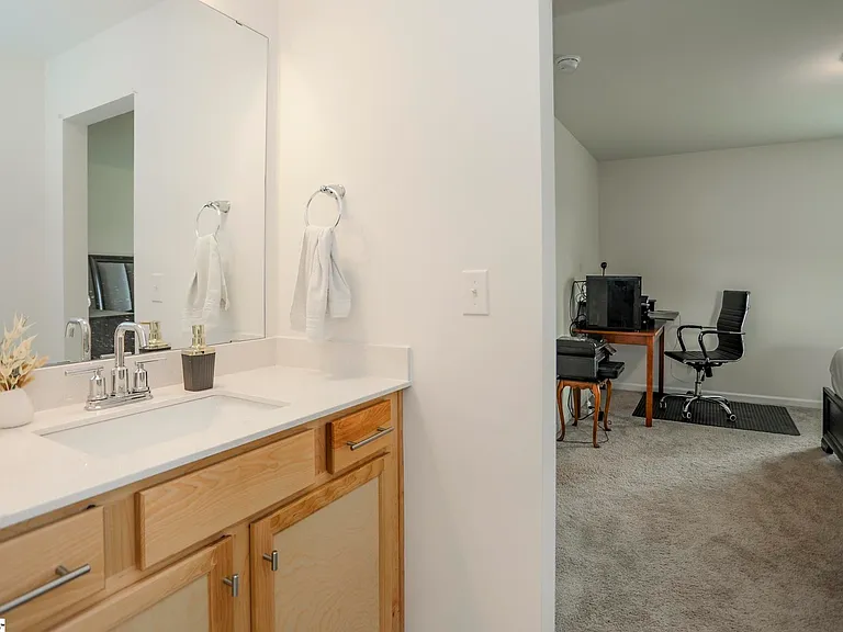 252 Pendergast Rd — Photo 29