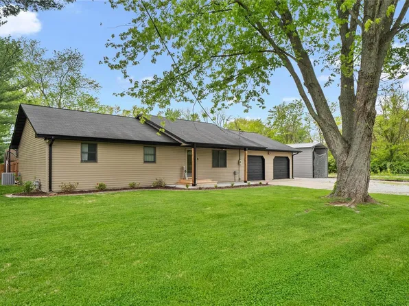 208 Willow Dr, Collinsville, IL 62234
