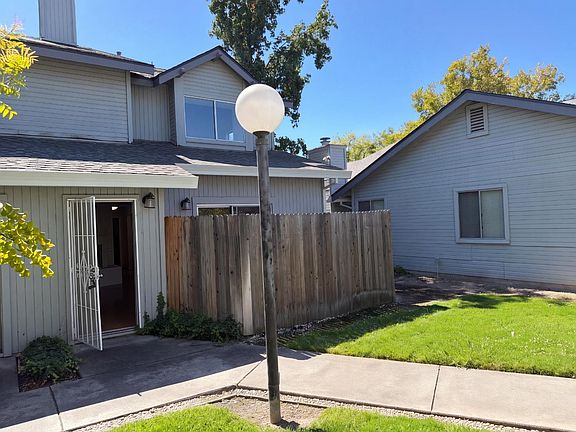 3rd image of 568 Samuel Way