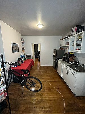 4th image of 442 W 54th St APT 11