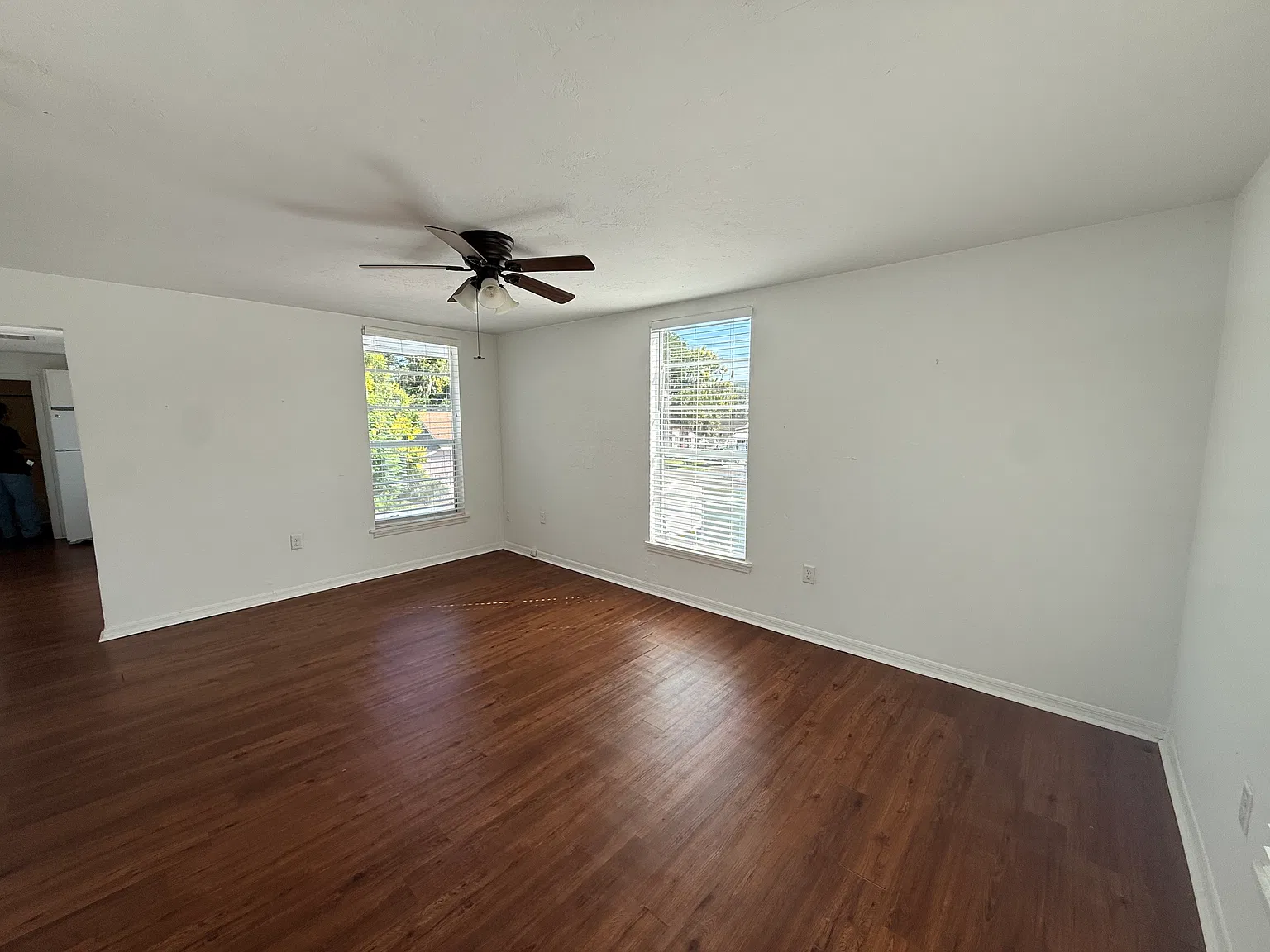 1 bed, 650 sqft, $1,200 — Photo 3