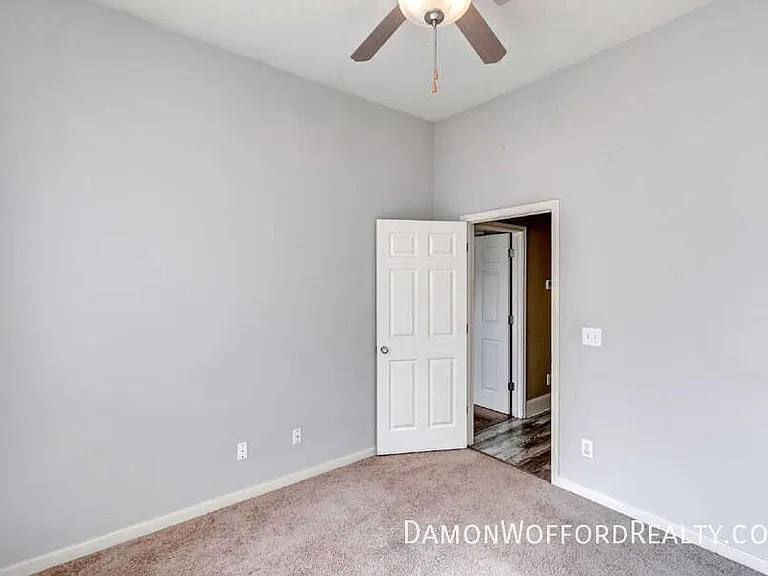 124 Raintree Rd — Photo 34