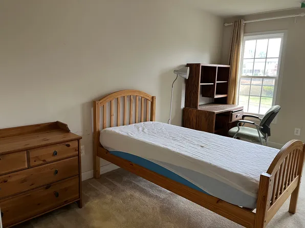 (undisclosed Address), Mc Lean, VA 22101