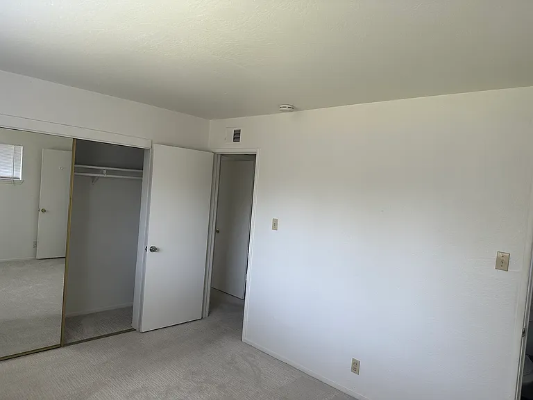 4633 Morpheus Ln — Photo 24
