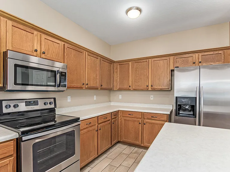 504 N Swallow Ln — Photo 16