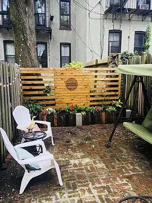 Rented by Medrash Realty | media 12