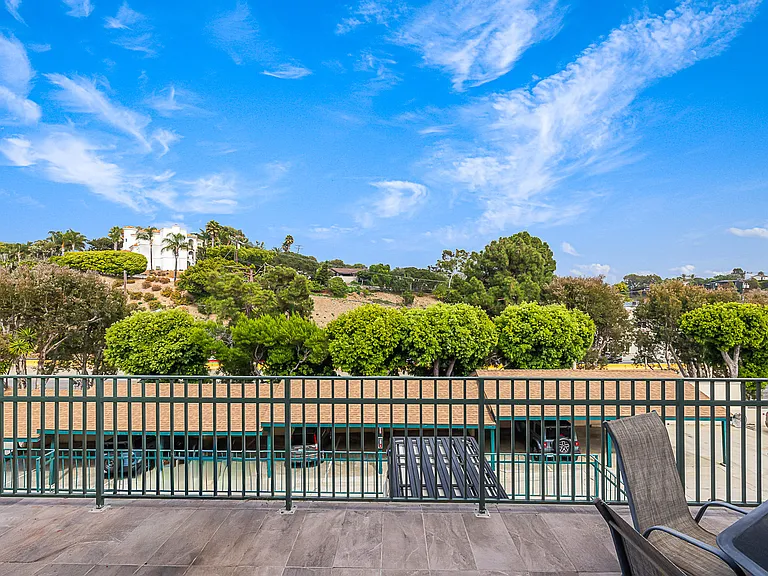 6441 Kanan Dume Rd — Photo 20
