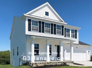 1200 Weatherstone Ln, Howell, MI 48843