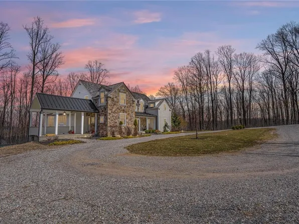 2757 Wassergass Rd, Hellertown, PA 18055