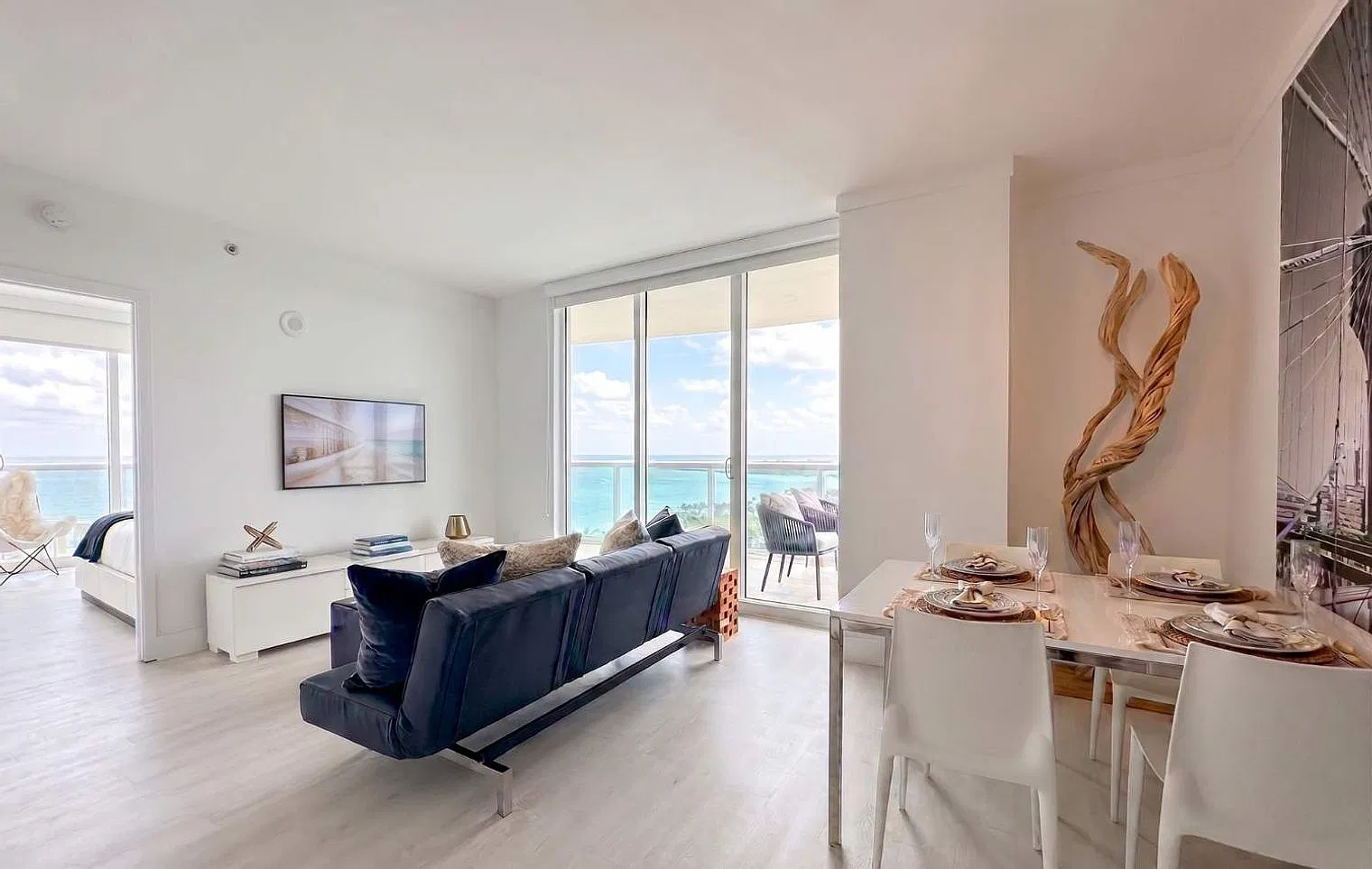 2 bed, 2.0 bath, 957 sqft, $25,824 — Photo 3