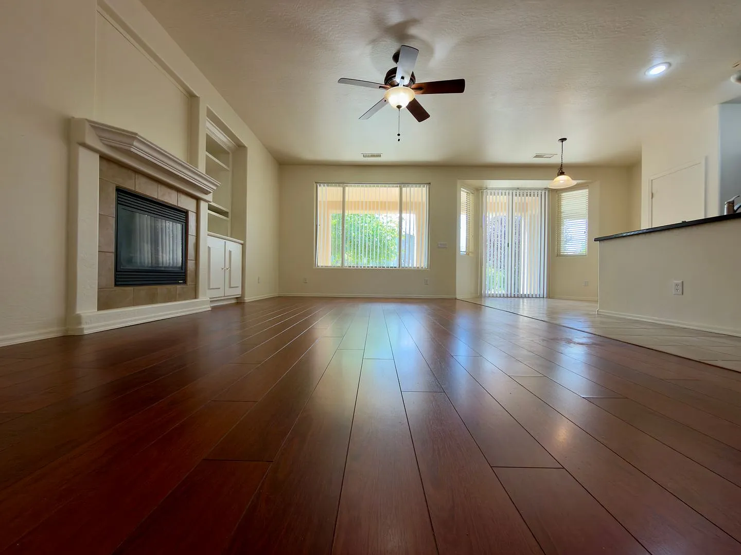 Home in Stone Ridge HOA — Photo 4