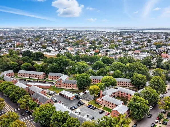 81-24 156th Avenue image 14 of 16