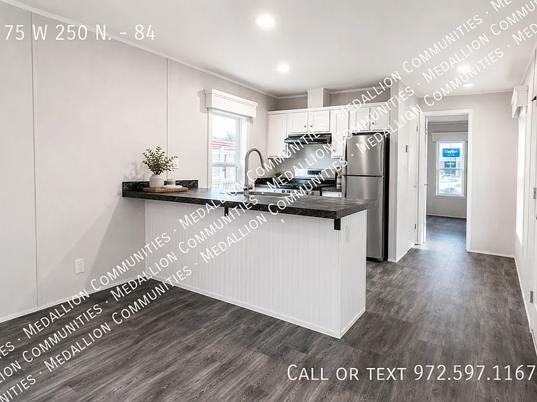 75 W 250 N #84 — Photo 3