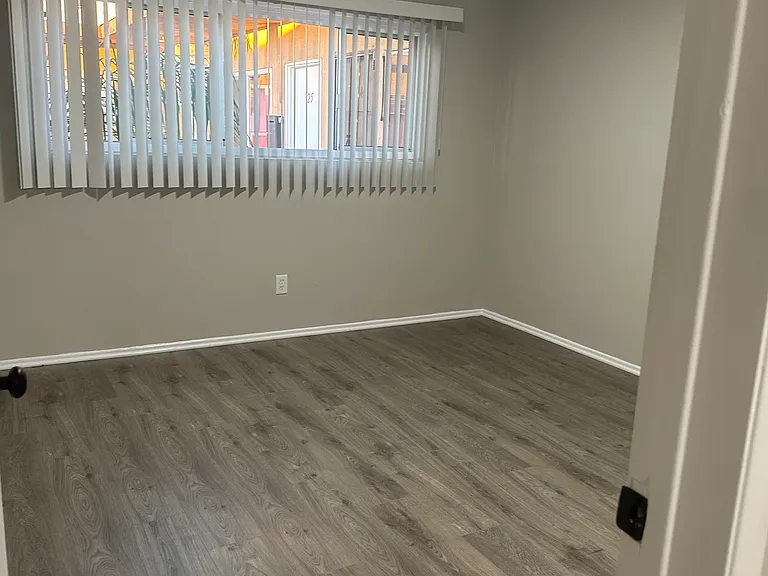 7631 Laurel Canyon Blvd #21 — Photo 9
