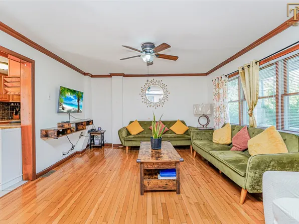 22 Gordon Street image 5 of 32