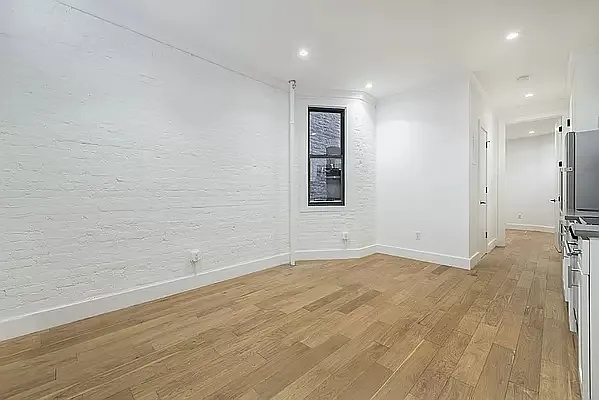 Rented by Abode Residential LLC | media 28