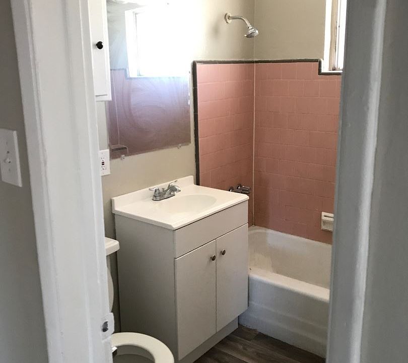 1st image of 757 N H St APT 22