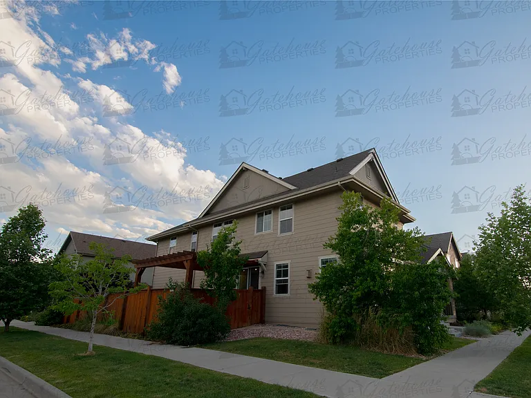 10294 E 59th Ave — Photo 1