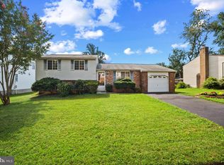 9715 Water Oak Dr, Fairfax, VA 22031