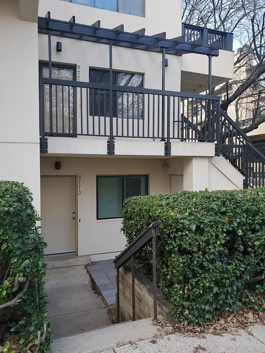 Building Photo - 9773 Hellingly Pl