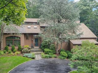 78 Valley View Dr, Stamford, CT 06903