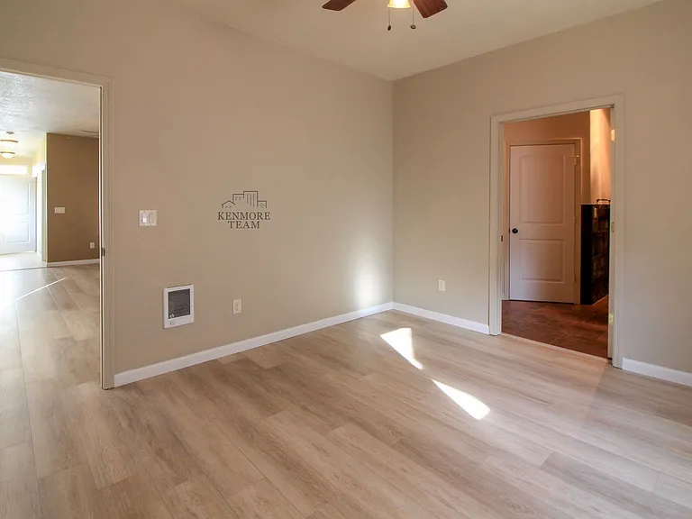 114 S Tweedt Pl — Photo 7