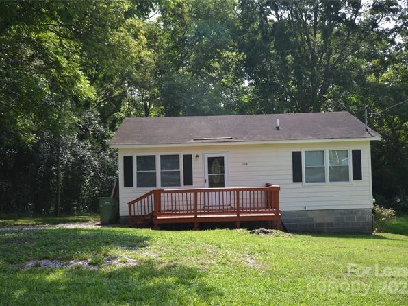 104 S Gregory St