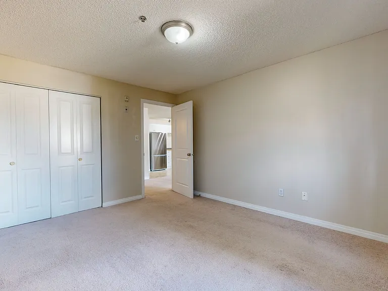 2305 35a Ave NW #211 — Photo 14