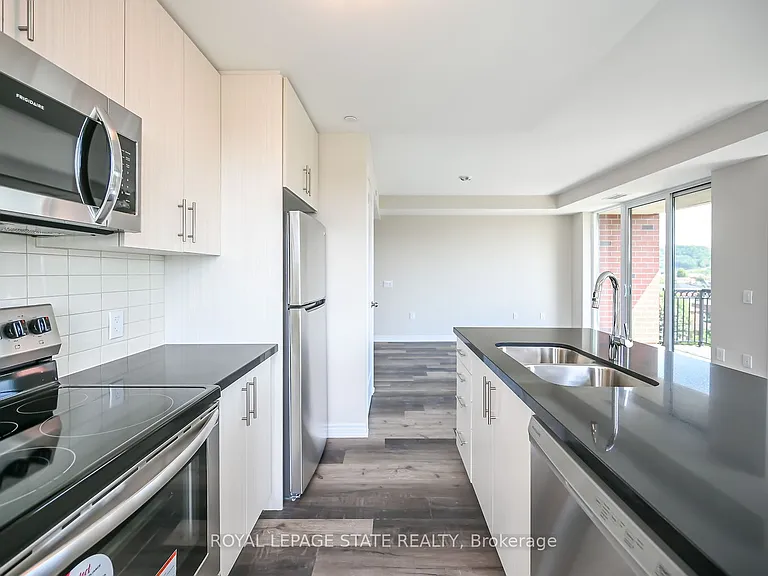 2750 King St E #512 — Photo 10