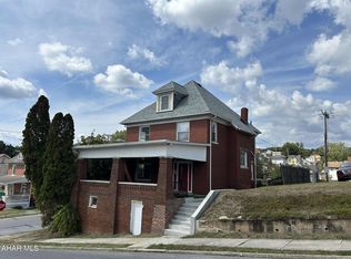 1524 21st Ave, Altoona, PA 16601