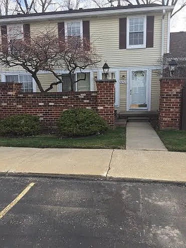 39506 Old Dominion Dr — Photo 1