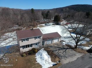 53 Meadowview Dr, Cheshire, MA 01225