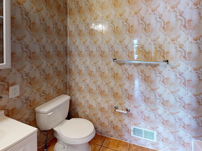 20 Graham St #1 — Photo 6