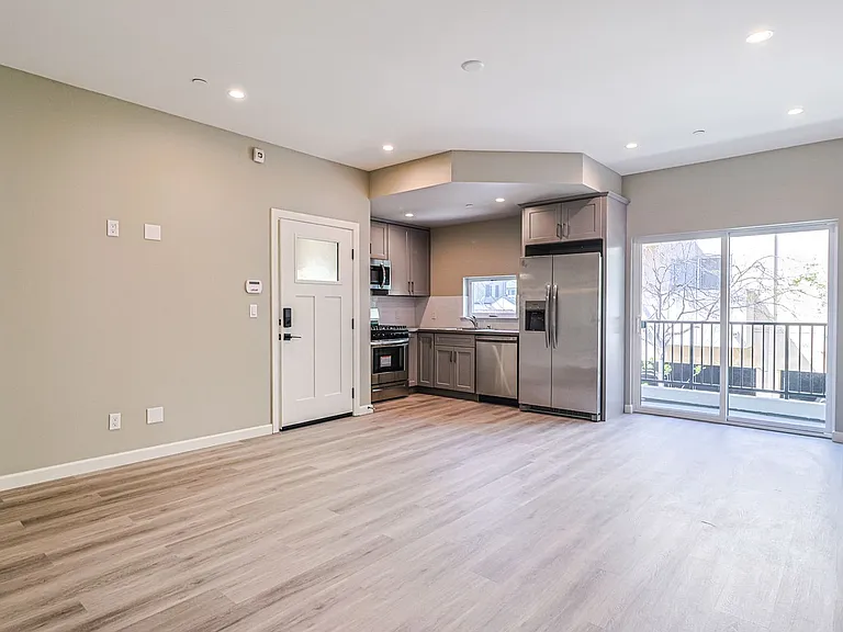 5261 Harmony Ave — Photo 22