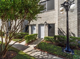 7392 Regency Square Ct #7392, Houston, TX 77036
