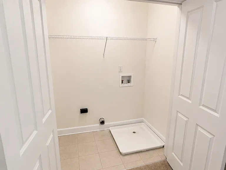 7025 Sunnywood Dr — Photo 10