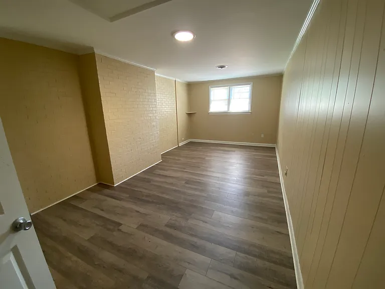 109 Caran Rd — Photo 8