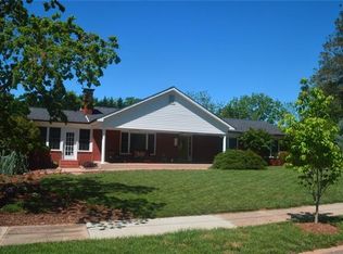 164 2nd St SW, Taylorsville, NC 28681