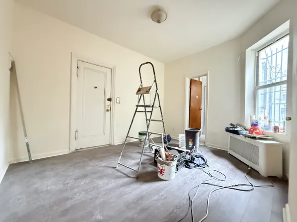 618 11th Street image 1 of 7