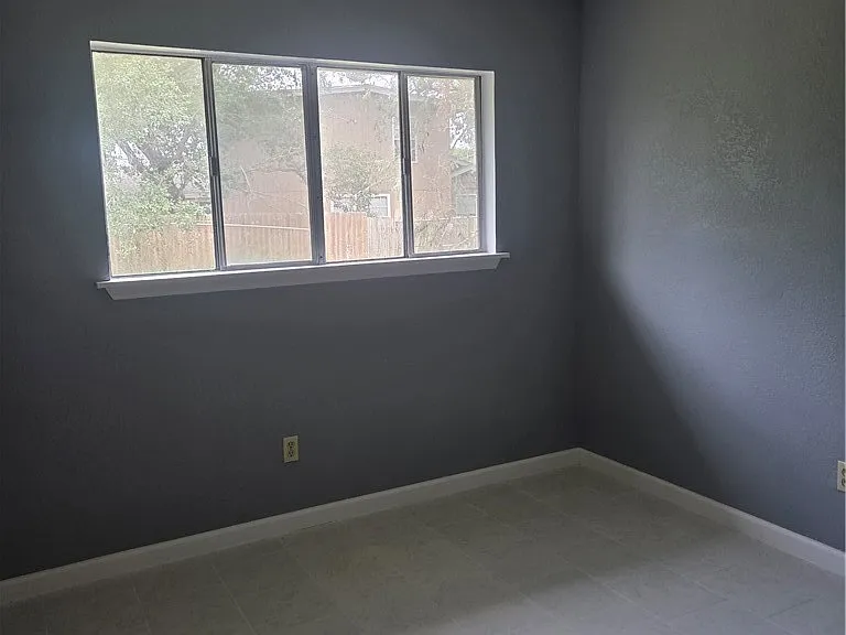 130 Green Trail Dr — Photo 2